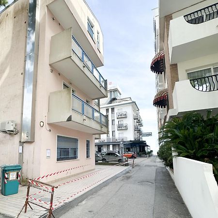 Residenza Annabella, Pochi Passi Dal Mare, Jesolo Via Bafile Apartment Exterior photo